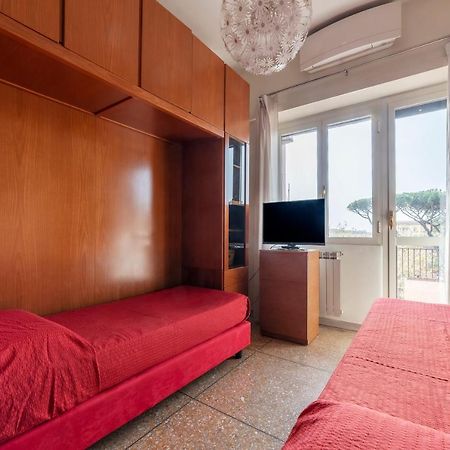 Monteverde Roomy Apartment Sun And Flowers Rome Exterior photo