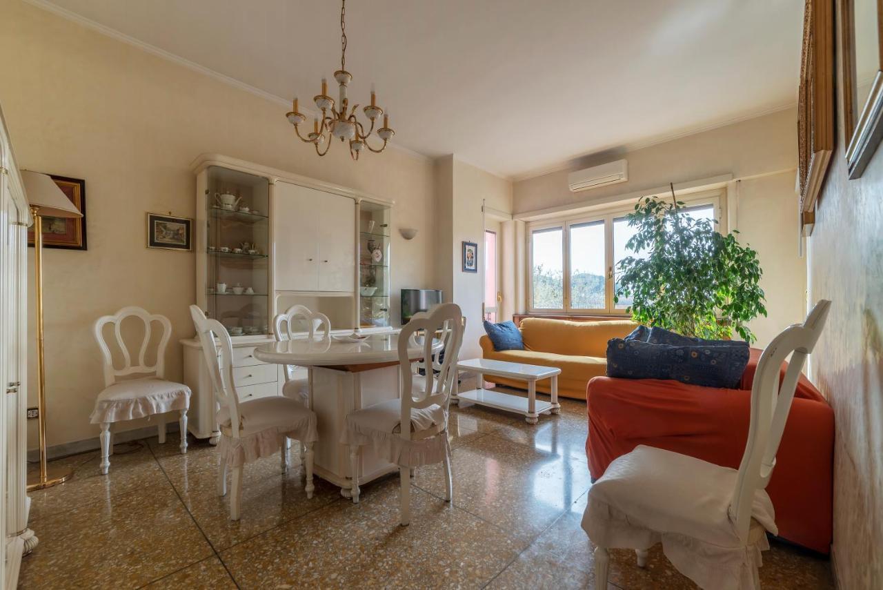 Monteverde Roomy Apartment Sun And Flowers Rome Exterior photo