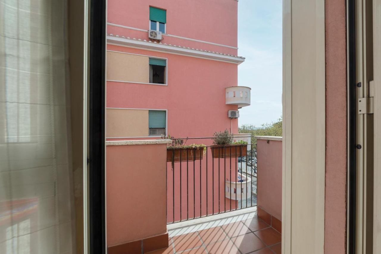 Monteverde Roomy Apartment Sun And Flowers Rome Exterior photo
