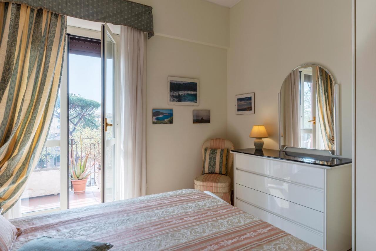 Monteverde Roomy Apartment Sun And Flowers Rome Exterior photo